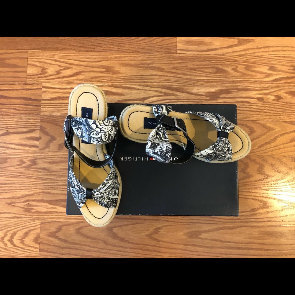 Tommy Hilfiger Signature Wedge